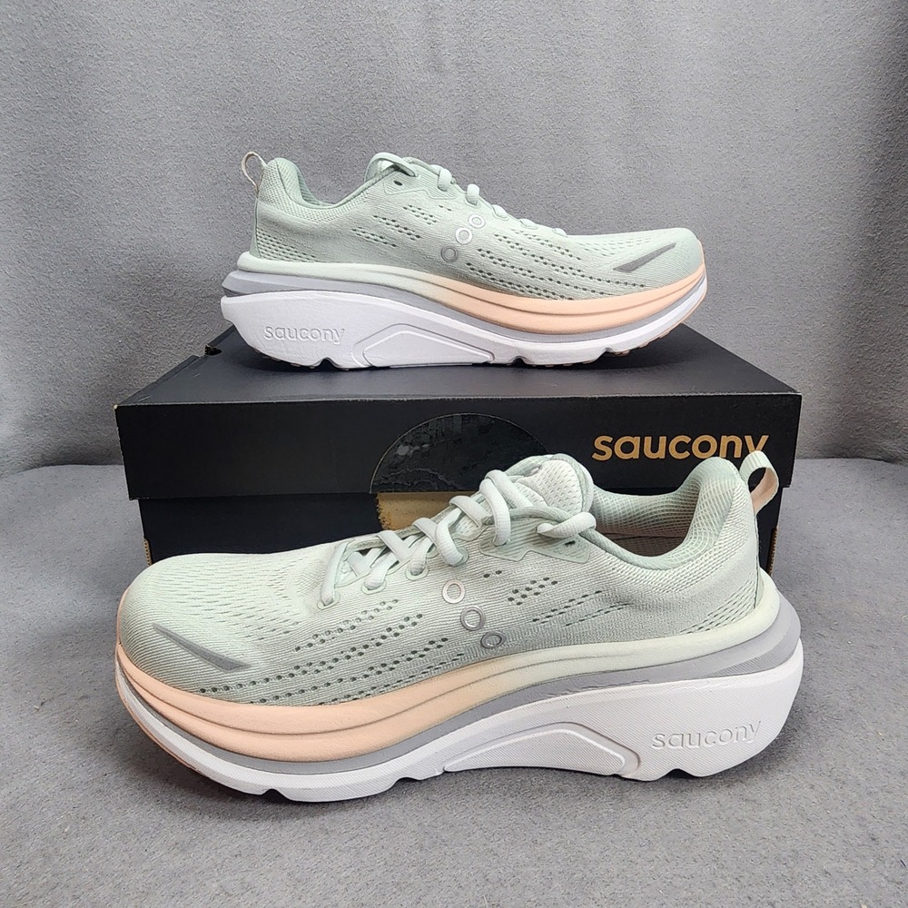 Saucony Triumph 21 Running Shoes Sage Peach S11026-123 Womens 10 NIB